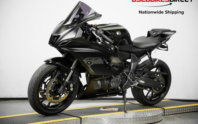 2025 Yamaha YZF-R7 - $10,999.00