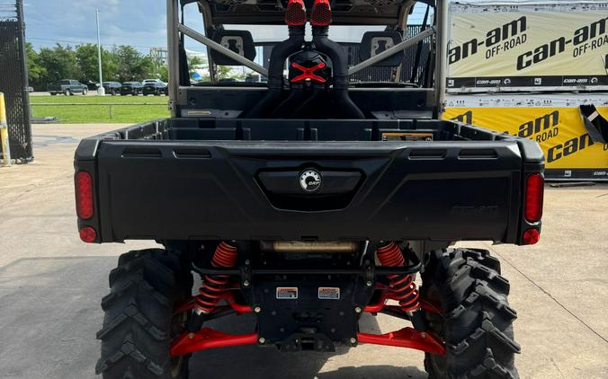 2022 Can-Am Defender X MR HD10