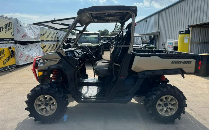 2022 Can-Am Defender X MR HD10