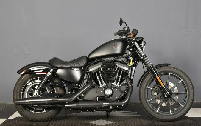 2022 Harley-Davidson Iron 883 Review [Air-Cooled Sportster]