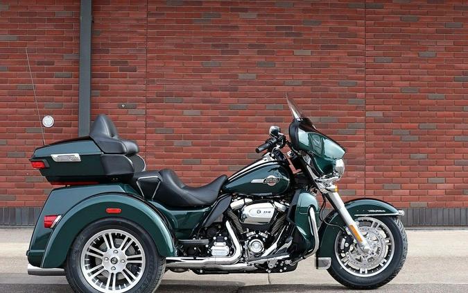 2024 Harley-Davidson® FLHTCUTG - Tri Glide® Ultra