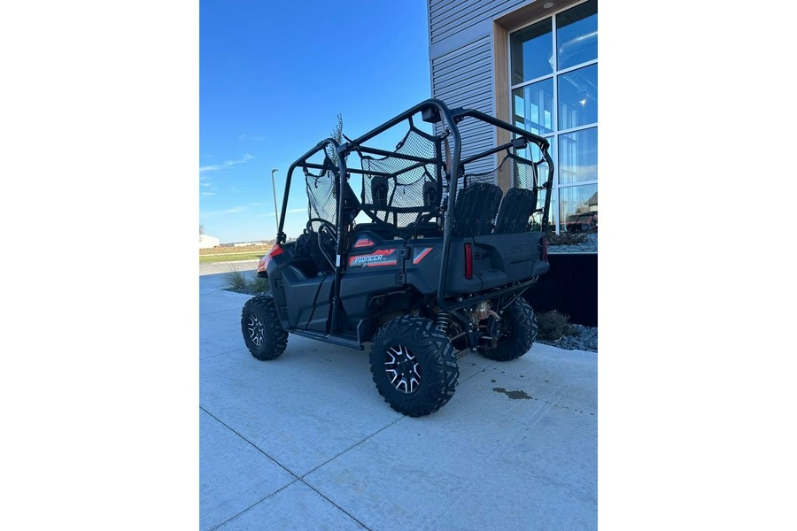 2018 Honda Pioneer 700-4 Deluxe