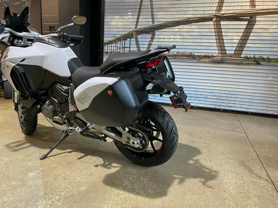 2023 Ducati Multistrada V4 Rally Brushed Aluminum & Matte Blac