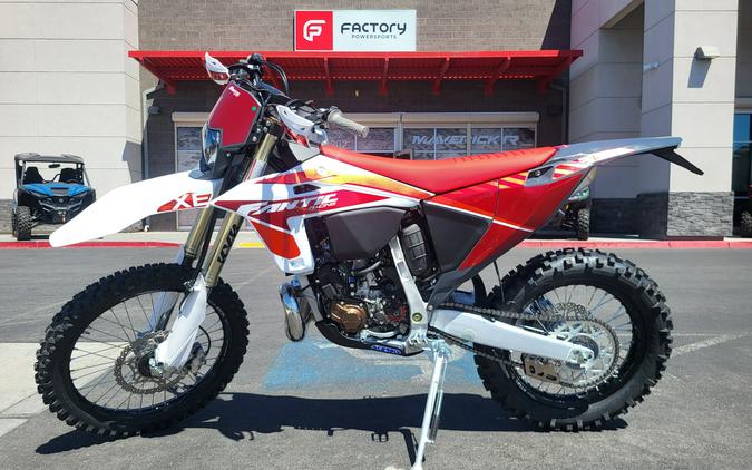 2025 Fantic XE300