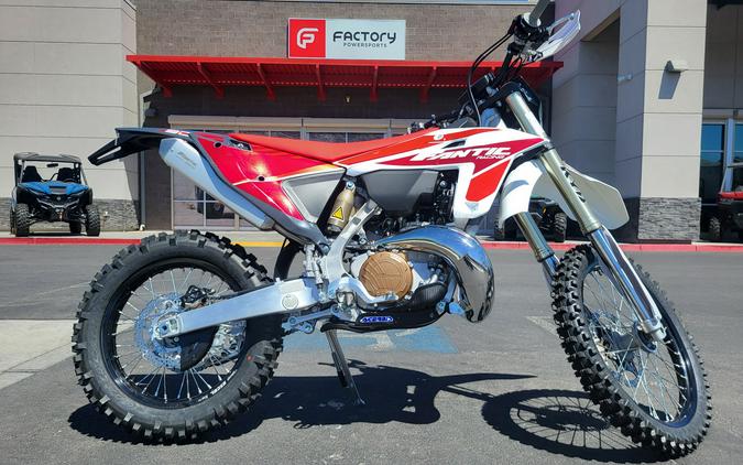 2025 Fantic XE300
