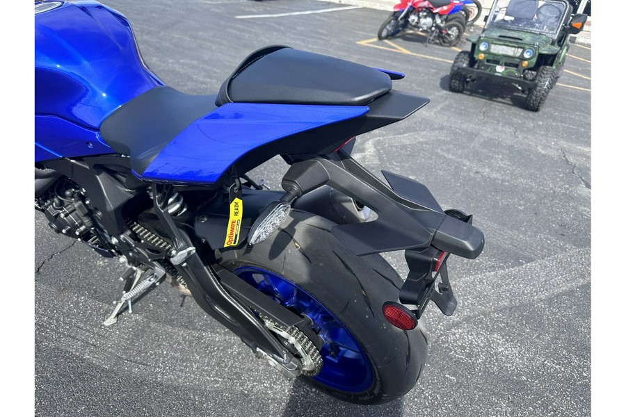 2023 Yamaha YZF-R1