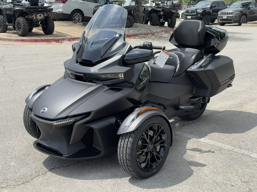 2025 Can-Am® Spyder RT Limited Dark Wheels