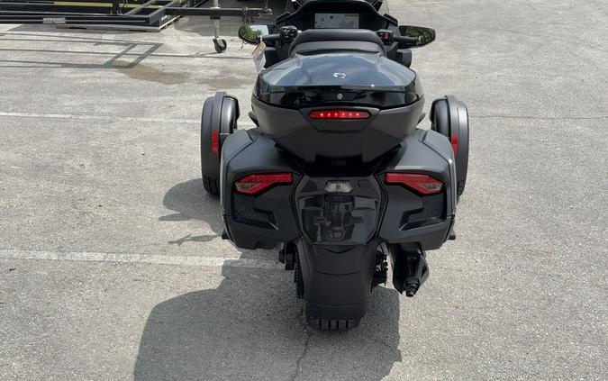 2025 Can-Am® Spyder RT Limited Dark Wheels