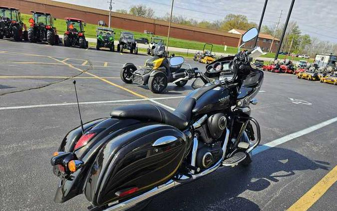 2025 Kawasaki Vulcan 1700 Vaquero ABS Metallic Brilliant Golden Black - 108289