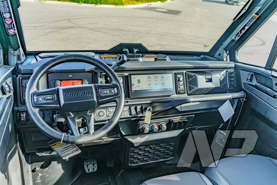 2026 Can-Am Defender MAX XT CAB HD11 With 10.25 in.display