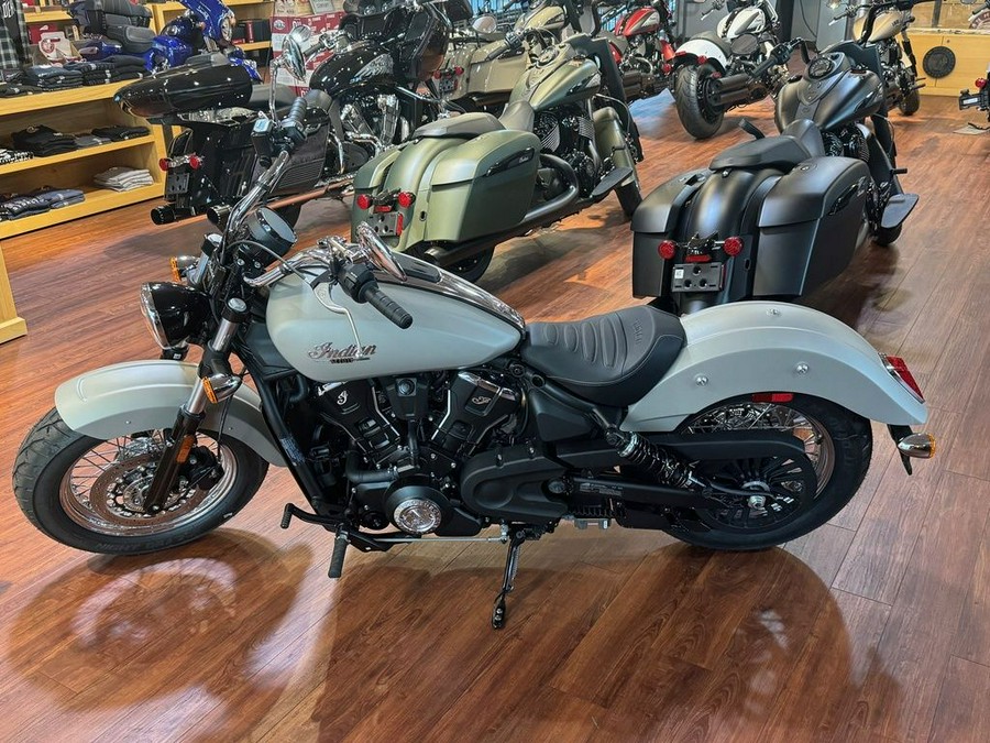 2025 Indian Motorcycle® Scout® Classic Limited +Tech Silver Quartz Smoke