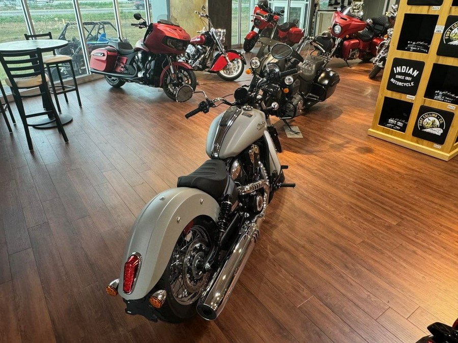 2025 Indian Motorcycle® Scout® Classic Limited +Tech Silver Quartz Smoke