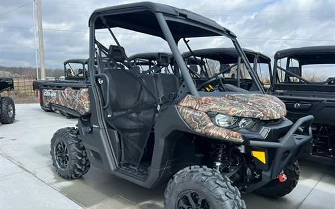 2024 Can-Am Defender XT HD10