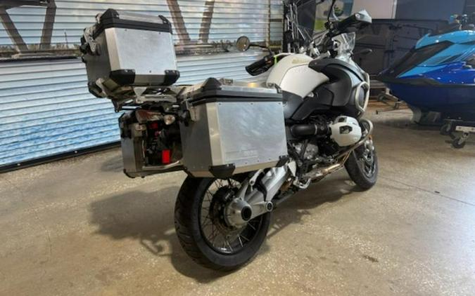 2023 Ducati Multistrada V4 Rally Brushed Aluminum & Matte Black