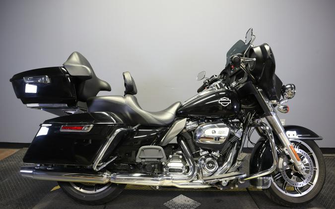 2018 Police Electra Glide