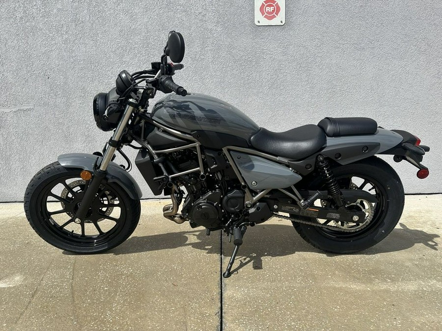 2024 Kawasaki Eliminator® Pearl Storm Gray