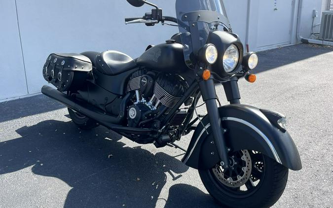 2018 Indian Motorcycle® Chief Dark Horse® ABS Thunder Black Smoke