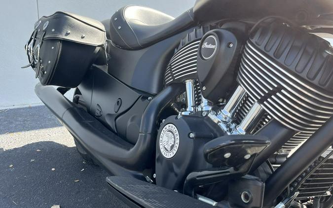 2018 Indian Motorcycle® Chief Dark Horse® ABS Thunder Black Smoke