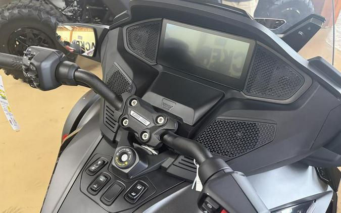 2026 Can-Am® Spyder RT Limited Dark