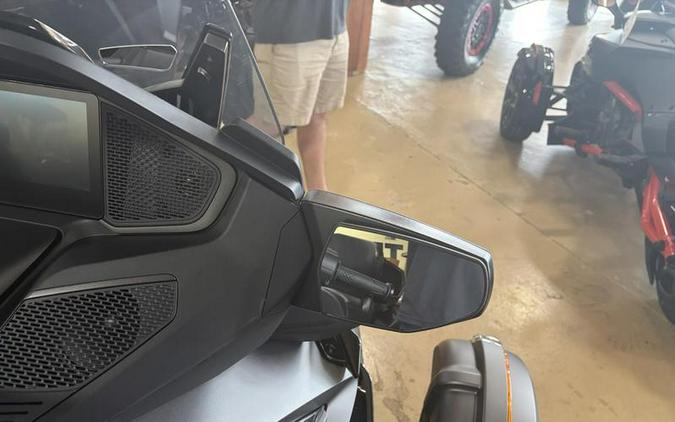 2026 Can-Am® Spyder RT Limited Dark