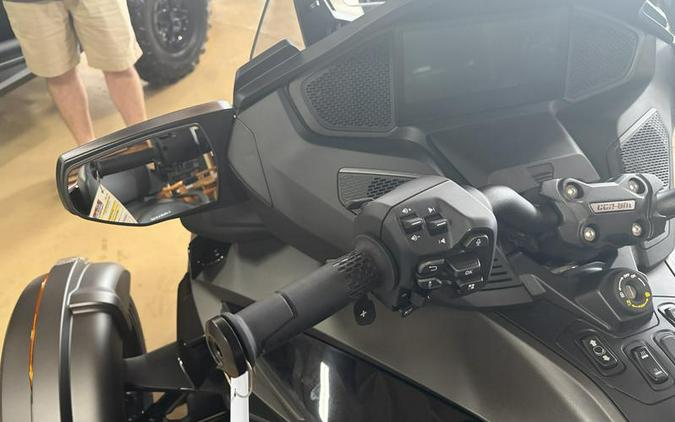 2026 Can-Am® Spyder RT Limited Dark
