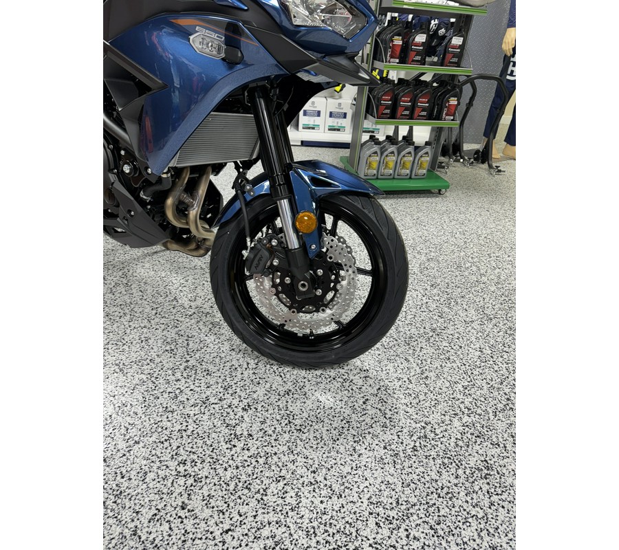 2026 Kawasaki Versys® 650 LT ABS