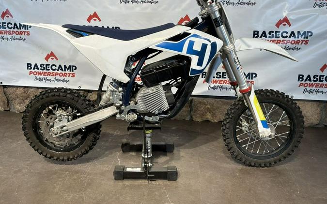 2021 Husqvarna® EE 5