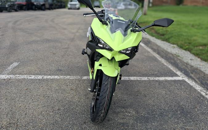 2026 Kawasaki Ninja® 500 SE ABS