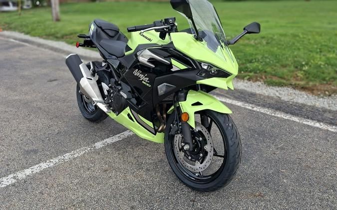 2026 Kawasaki Ninja® 500 SE ABS