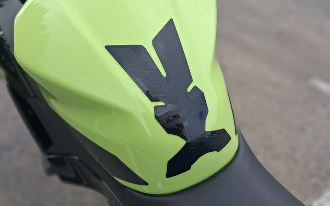 2026 Kawasaki Ninja® 500 SE ABS
