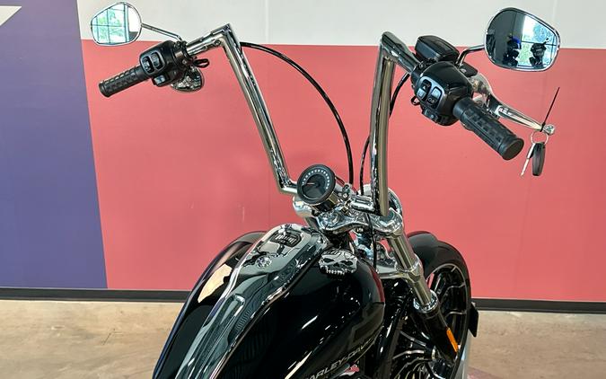 2026 Harley-Davidson BREAKOUT