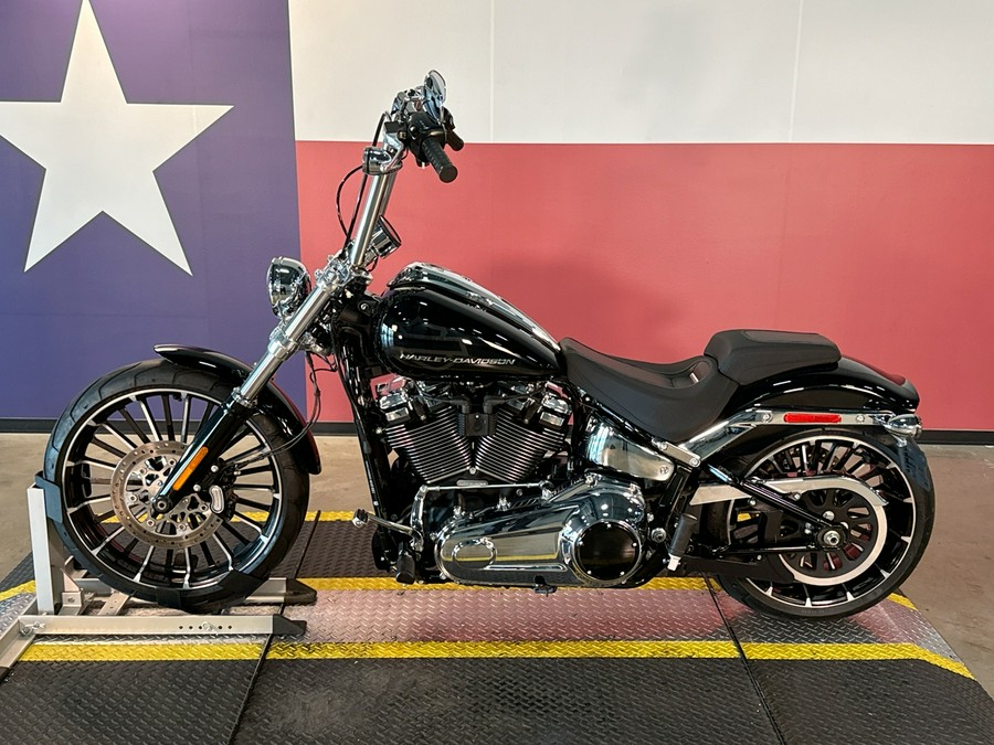 2026 Harley-Davidson BREAKOUT