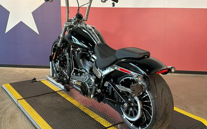 2026 Harley-Davidson BREAKOUT
