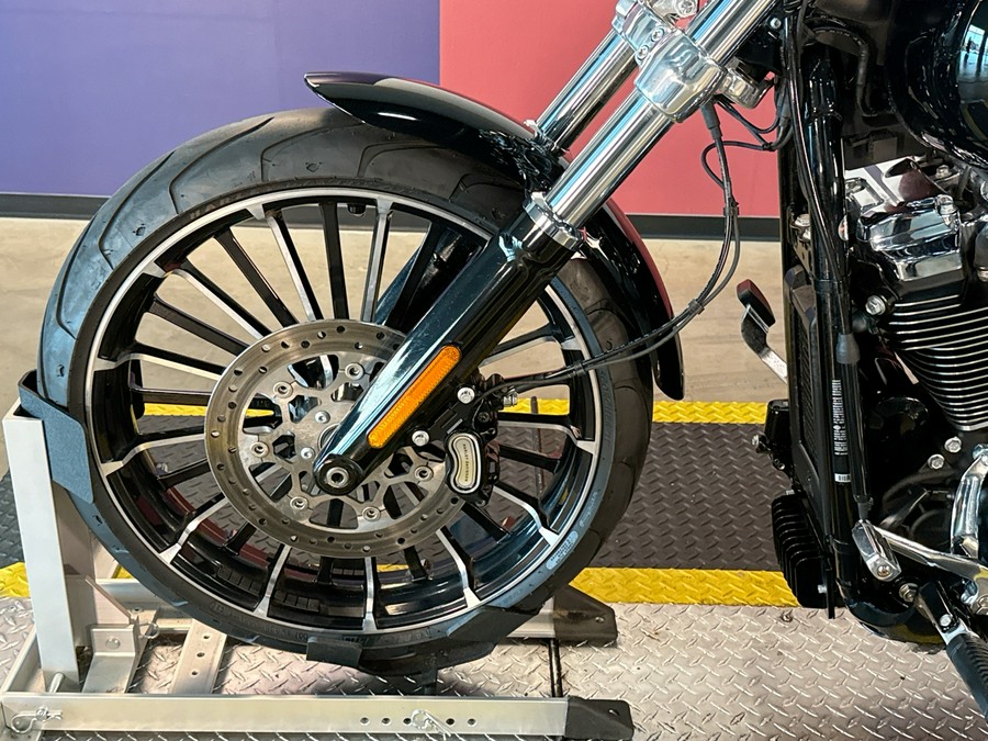 2026 Harley-Davidson BREAKOUT
