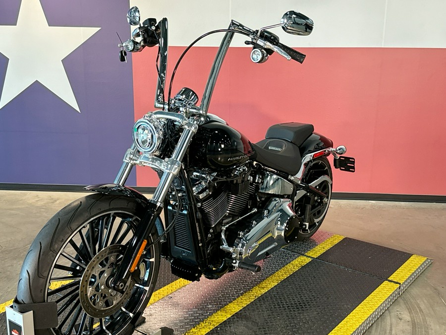 2026 Harley-Davidson BREAKOUT