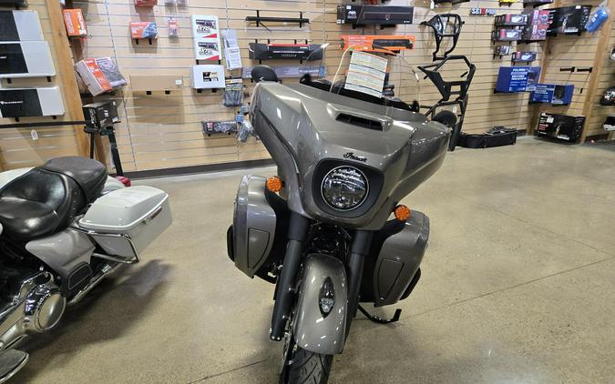 2025 INDIAN MOTORCYCLE ROADMASTER DARK HORSE