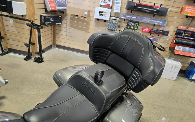 2025 INDIAN MOTORCYCLE ROADMASTER DARK HORSE