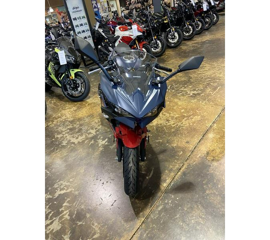 2026 Kawasaki Ninja® 500 ABS Metallic Matte Twilight Blue