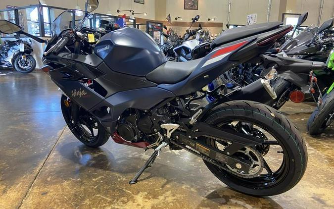 2026 Kawasaki Ninja® 500 ABS Metallic Matte Twilight Blue