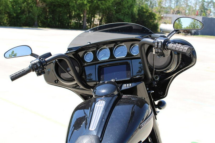 2019 Harley-Davidson® FLHXS - Street Glide® Special
