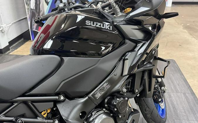 2027 Suzuki GSX-S 1000GX+