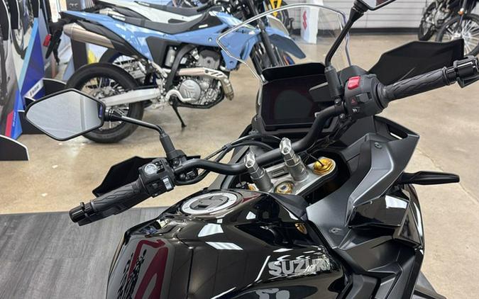 2027 Suzuki GSX-S 1000GX+