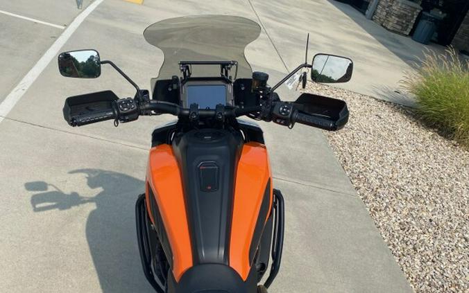 2021 Harley-Davidson Pan America™ 1250 Baja Orange/Stonewashed White Pearl