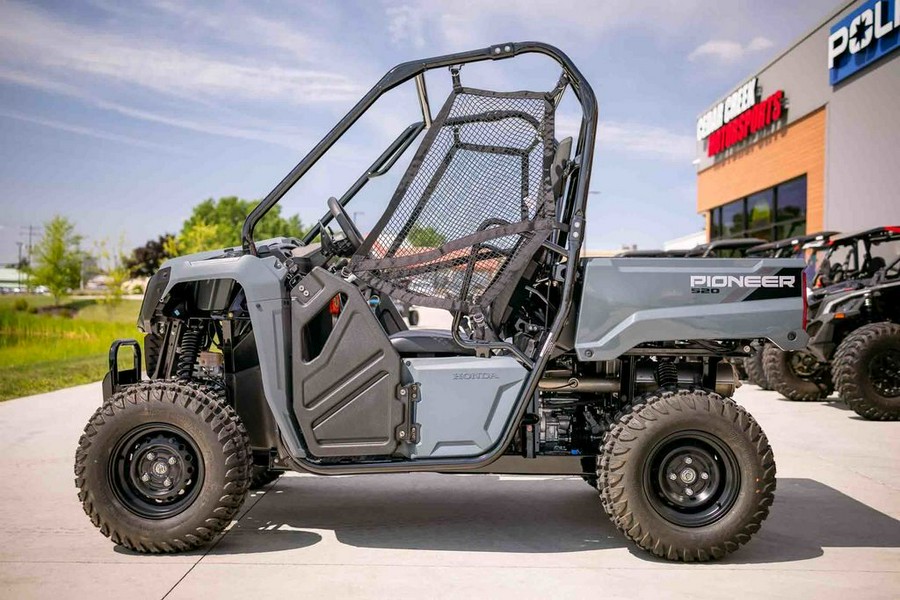 2025 Honda® Pioneer 520