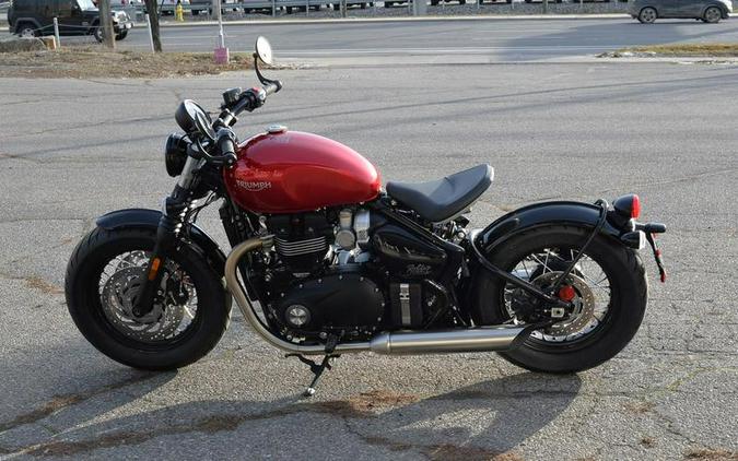 2023 Triumph Bonneville Bobber Red Hopper