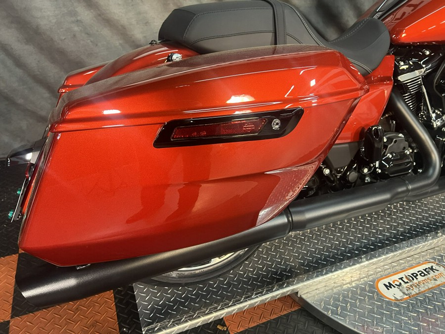 FLTRX 2024 Road Glide®