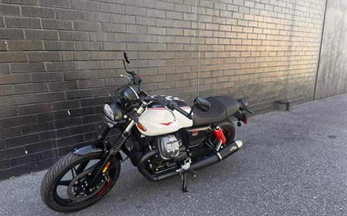 2024 Moto Guzzi V7 Stone Ten