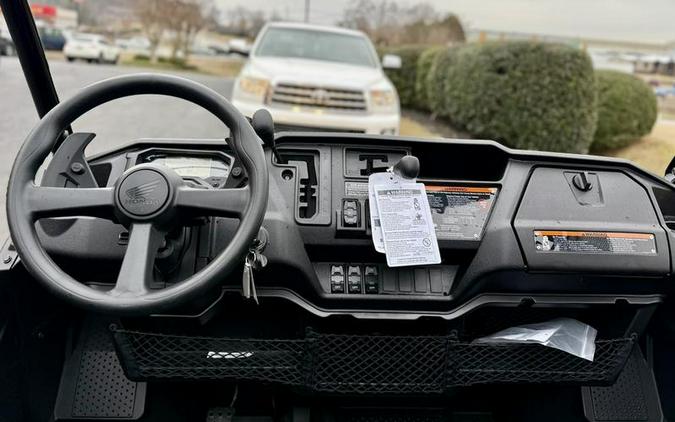 2025 Honda® Pioneer 1000-6 Deluxe Crew