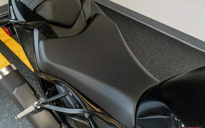 2026 NINJA ZX-6R ABS - Kawasaki