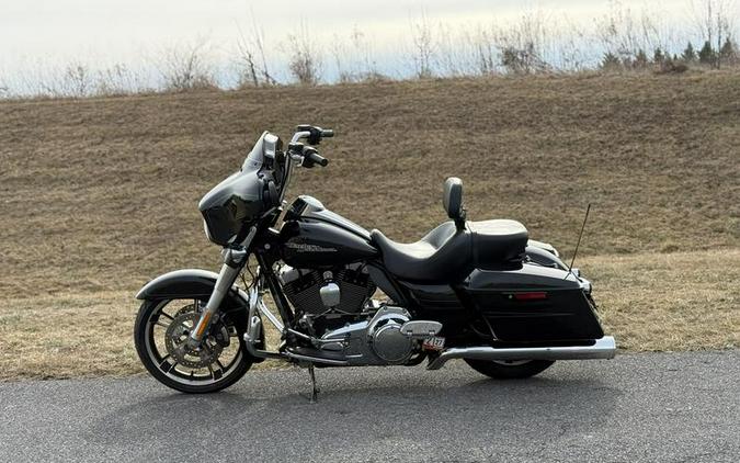 2014 Harley-Davidson® FLHXS - Street Glide® Special